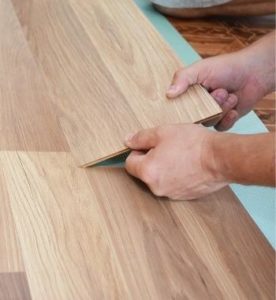 como mantener suelo laminado