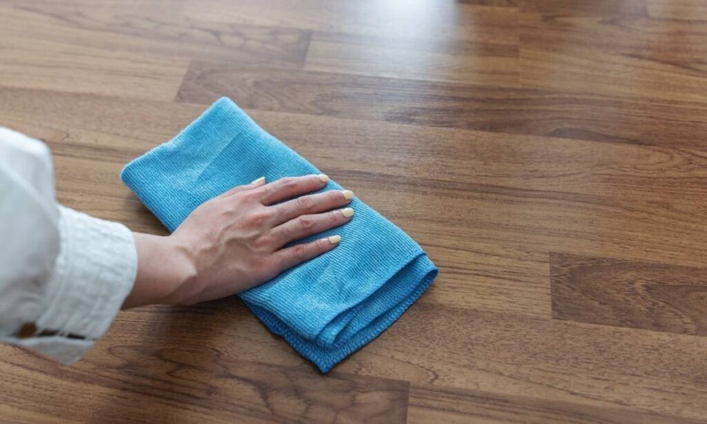 limpieza suelos laminados