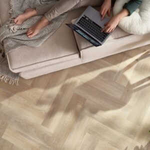 amaron-herringbone-vinilo-spc-sin-manta-dearwood-oak-
